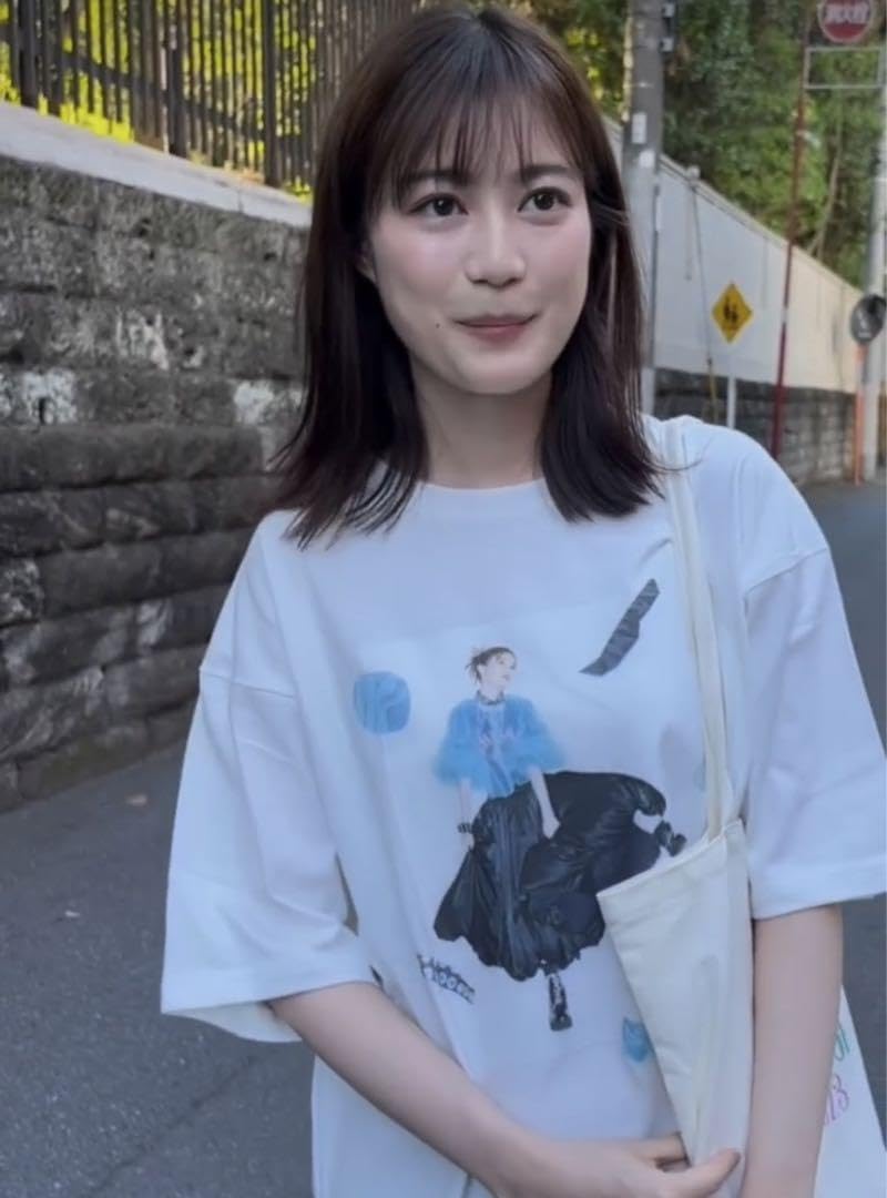 Amazon.co.jp: 生田絵梨花 Autumn Live Tour 2023 Tシャツ : おもちゃ